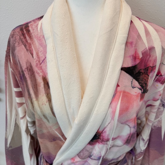 WRAP UP BY VP Women’s Long Pink/Cream Floral Print Soft Robe One Size - Picture 4 of 16